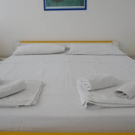 Annalisa Apartments 300 M Dal Mare San Vito Lo Capo Exteriör bild